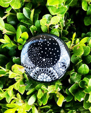 Load image into Gallery viewer, Crescent Moon Button